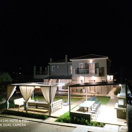 Rose Maisonette Razata Luaran gambar